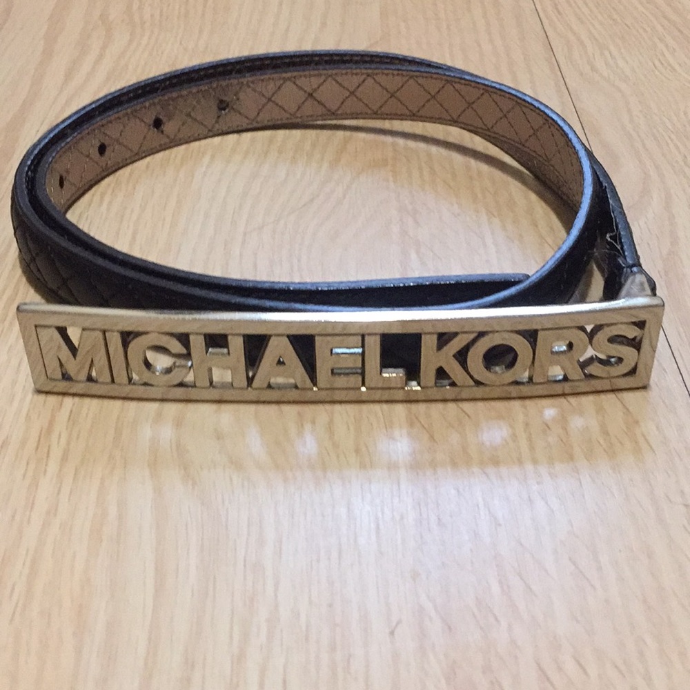 Michael Kors silver quilted belt